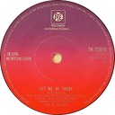 Let Me Be There, Olivia Newton-John, Pye Records International 7N 25618: original recording label